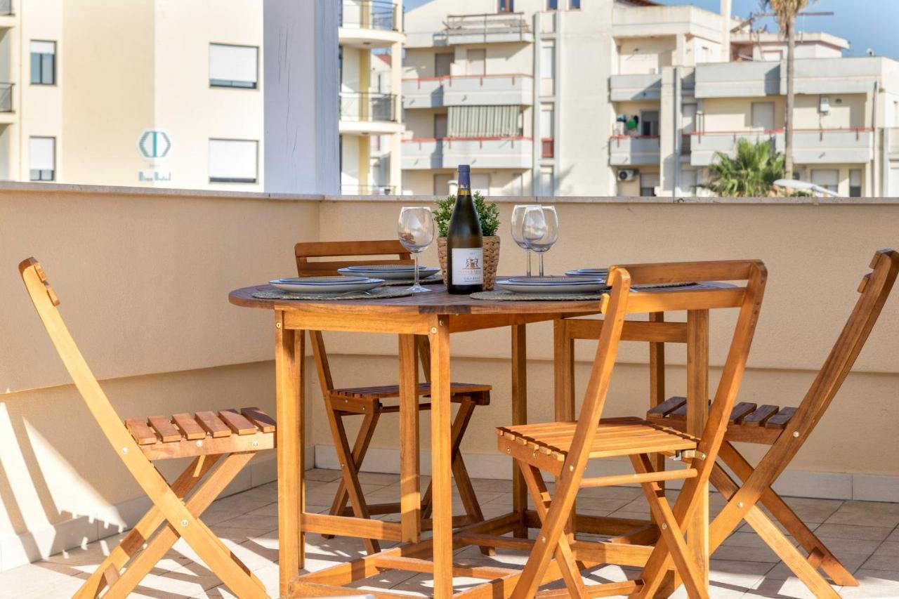 Pufferfish With Private Terrace